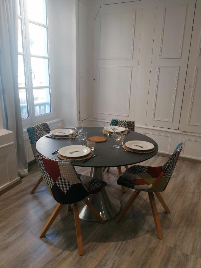 Appartement F2 Dans Le Centre Historique Le Puy-en-Velay Ngoại thất bức ảnh